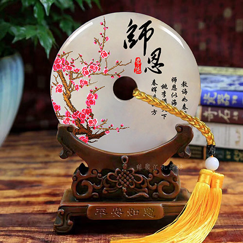 送老师教师节礼物排行榜，送给老师最实用的礼物